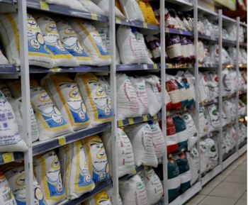 کالاهای اساسی با استانداردهای بین المللی وارد می شود